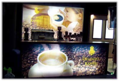 Leuchttheke Kaffeelounge New York